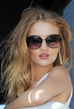 Rosie Huntington Whiteley Pictures