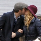 Blake Lively and Ryan Reynolds Passionate Kiss in Paris