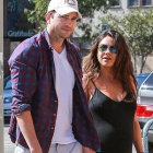  Mila Kunis and Ashton Kutcher have a baby Girl