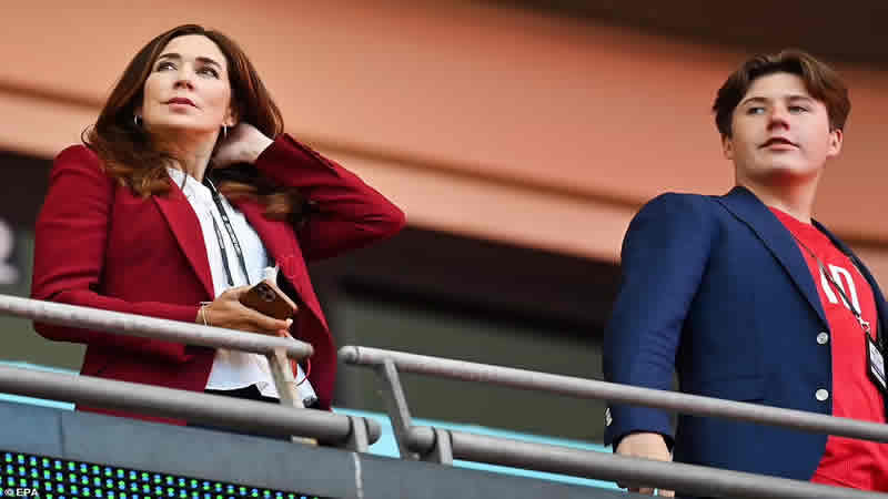  Crown Princess Mary and Prince William cheer on their soccer teams in London