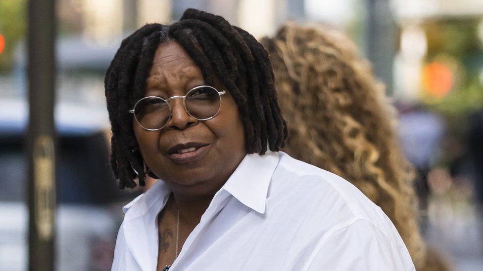  Whoopi Goldberg Says Film Academy Won’t Take Will Smith’s Oscar Away after Chris Rock’s Slap