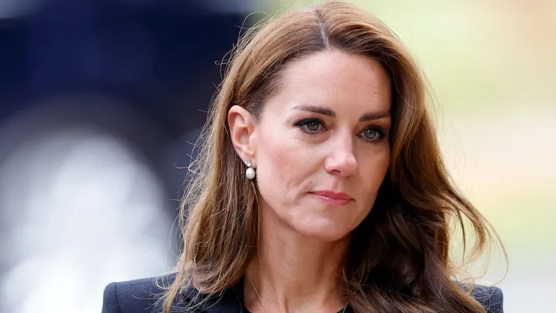  Kate Middleton Deliberately Chooses to Appear Alone in Cancer-Related Appearance, Without Prince William