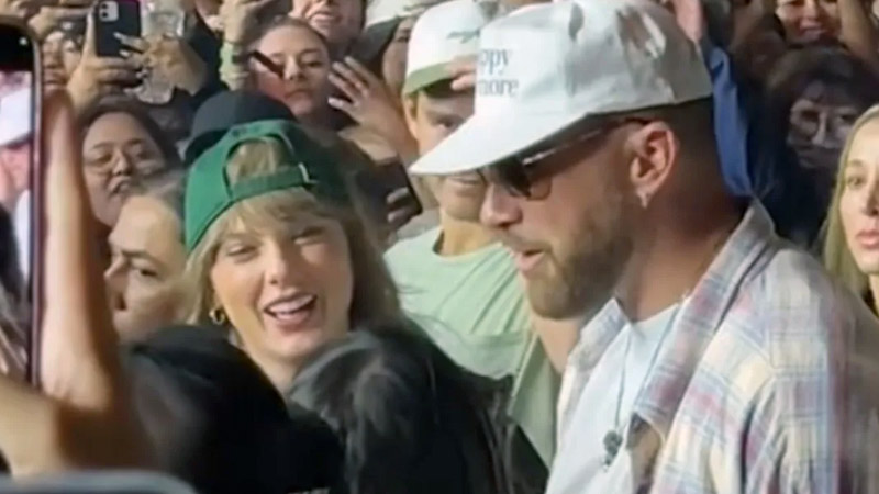  Why Taylor Swift said ‘sorry’ to Travis Kelce at Coachella claims lip reader