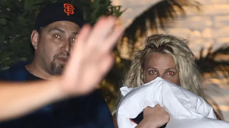  Ambulance called on Britney Spears after fight with BF Paul Richard Soliz
