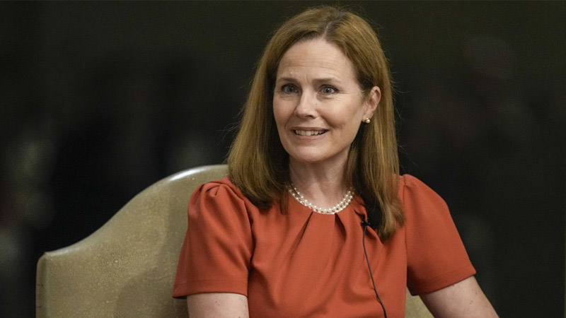  Legal Expert Urges Justice Amy Coney Barrett to Speak Out Against Haitian Immigrant Myths