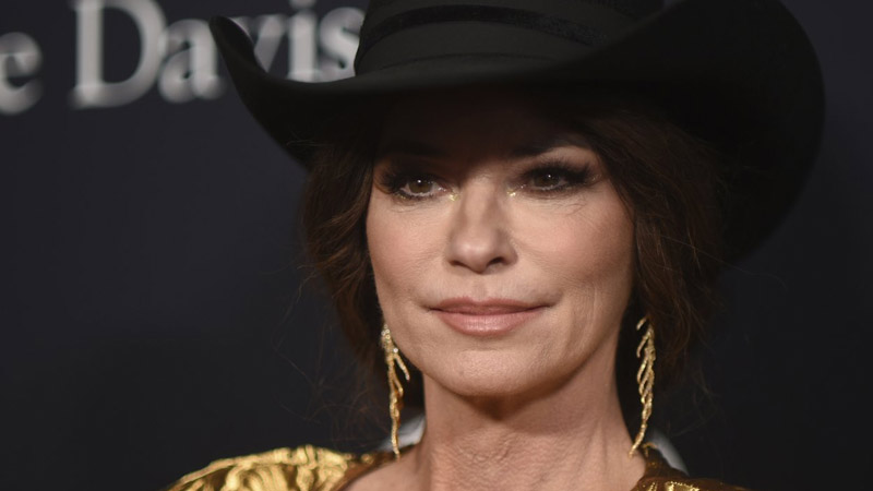  Shania Twain discusses overcoming childhood trauma to embrace her true identity