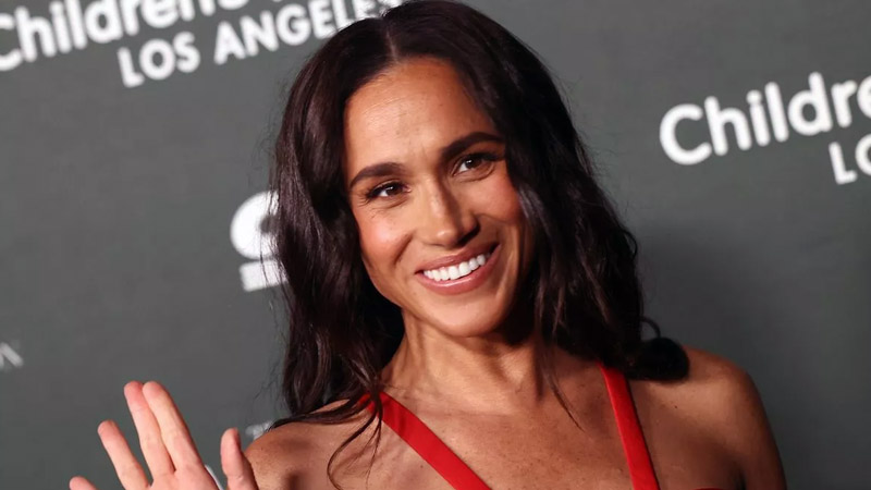  Meghan Markle’s Stunning Dress and Relaxed Look Highlight Her Independence and Natural Beauty, Experts Say