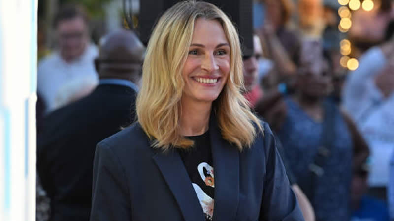 Julia Roberts Simile