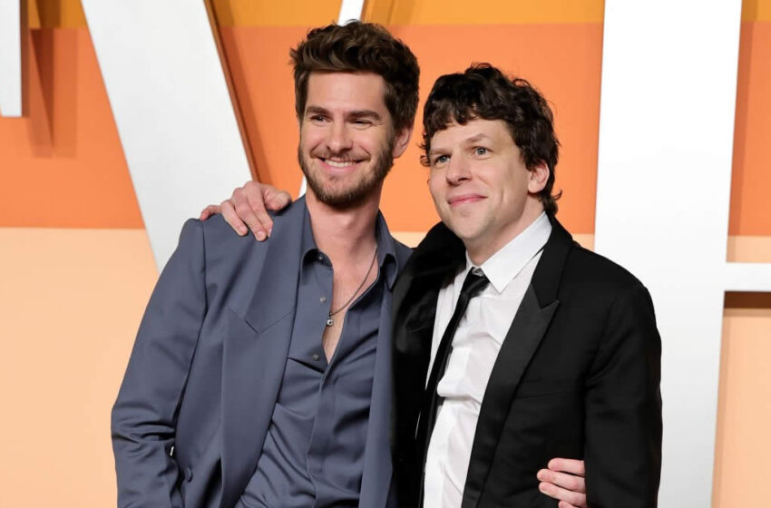 Jesse Eisenberg and Andrew Garfield